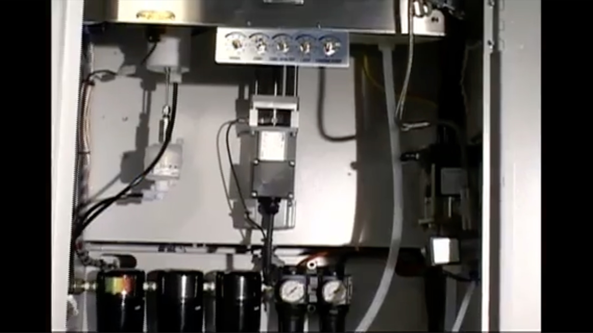 MR3 Lift Cylinder Assembly Tutorial