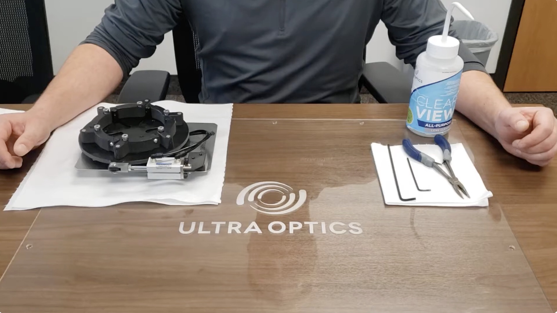 Maintaining your 44R Lens Gripper